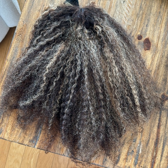 18 inch custom highlighted kinky curly wig| blonde highlight curly wig - Picture 5 of 9